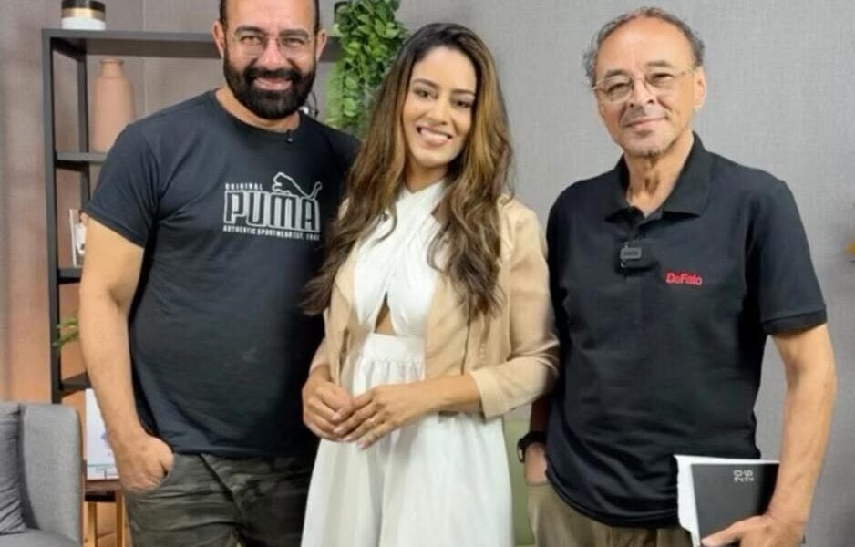 Mulheres participando do projeto Beleza Renovada, recebendo cuidados estéticos e emocionais.